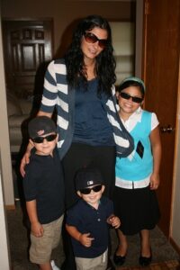 Picture of Codi and her 3 small children